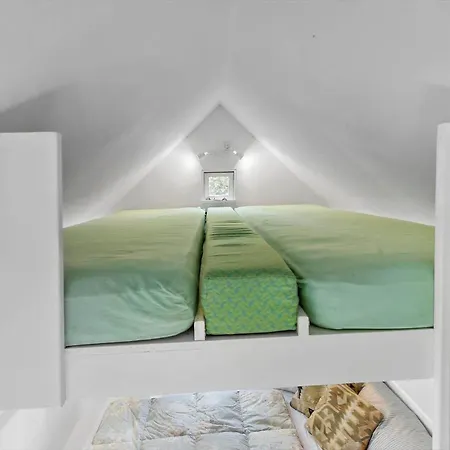 8238-knebel-begtrupvig-strandvej-57 *