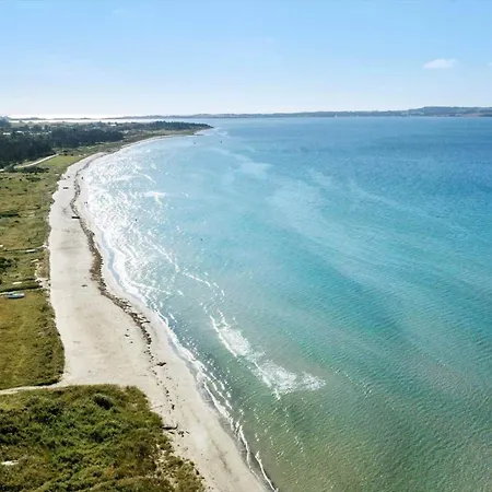 8238-knebel-begtrupvig-strandvej-57 *