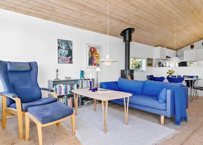 8238-knebel-begtrupvig-strandvej-57 *