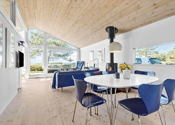 8238-knebel-begtrupvig-strandvej-57 *