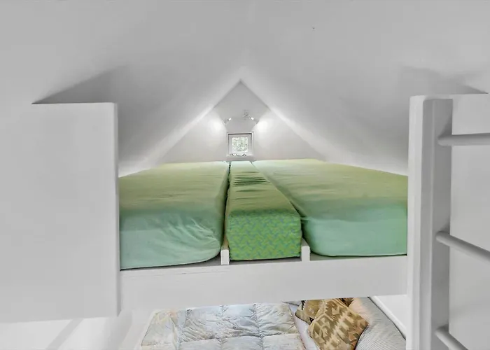 8238-knebel-begtrupvig-strandvej-57 *